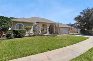 1500 Edgewater Dr, Mount Dora, FL 32757 - Photo 1