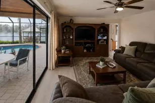 19250 Blount Rd, Lutz, FL 33558 - Photo 10