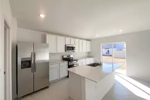 2118 Chris Dr, Winter Haven, FL 33884 - Photo 2