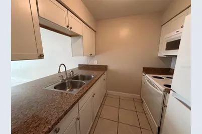 1718 SW 69th Terrace #C, Gainesville, FL 32607 - Photo 8