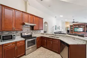 7978 Magnolia Bend Ct, Kissimmee, FL 34747 - Photo 8