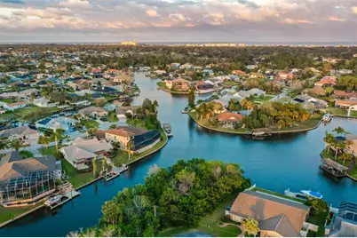 44 Cloverdale Court N, Palm Coast, FL 32137 - Photo 12