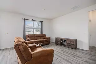 756 Rioja Dr, Minneola, FL 34715 - Photo 6