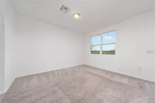 221 Mandovi St, Davenport, FL 33837 - Photo 12