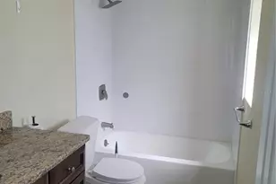 2118 Lake Christie Dr, Orlando, FL 32809 - Photo 16