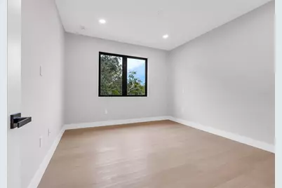 33 S Graham Avenue, Orlando, FL 32803 - Photo 38