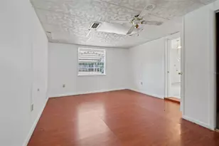 803 Carol Ct, Tavares, FL 32778 - Photo 12