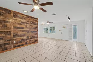 803 Carol Ct, Tavares, FL 32778 - Photo 6