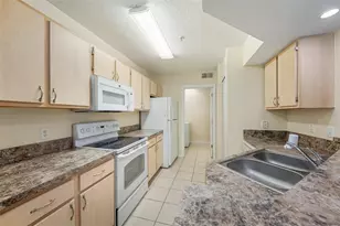 737 Crest Pines Dr, Orlando, FL 32828 - Photo 4
