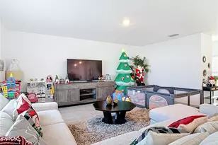 1146 Calico Pointe Cir, Groveland, FL 34736 - Photo 12