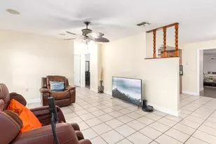 7245 Pleasant Dr, Orlando, FL 32818 - Photo 4