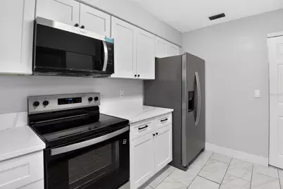 636 S Wellington Drive, Deltona, FL 32725 - Photo 6