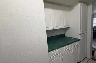 738 Ridenhour Cir, Orlando, FL 32809 - Photo 4