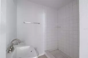 718 Thalia Dr, Orlando, FL 32807 - Photo 14