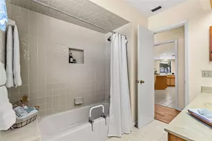 2213 Woodlawn Cir, Melbourne, FL 32934 - Photo 32