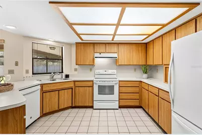 2213 Woodlawn Circle, Melbourne, FL 32934 - Photo 20