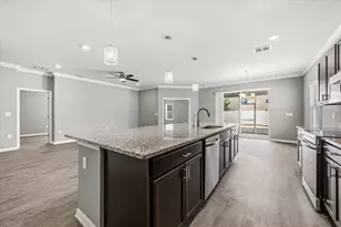 411 Lily Ln, Davenport, FL 33837 - Photo 12