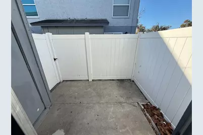 5120 Temple Heights Road #D, Tampa, FL 33617 - Photo 10