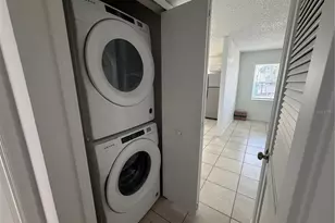 900 N Bay St, Eustis, FL 32726 - Photo 10