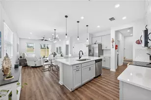 2586 Royal Jasmine Ct, Clermont, FL 34711 - Photo 4