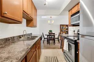 2990 Plaza Terrace Dr, Orlando, FL 32803 - Photo 8