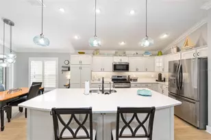 2140 Biller Cir, The Villages, FL 32163 - Photo 10