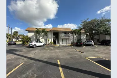 1830 Maravilla Avenue #309, Fort Myers, FL 33901 - Photo 2