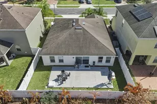 3258 Olivera Way, Saint Cloud, FL 34772 - Photo 4