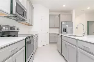 6414 Limberpine Aly, Saint Cloud, FL 34771 - Photo 6