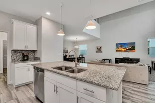 4769 Kings Castle Cir, Kissimmee, FL 34746 - Photo 8