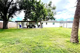 9616 Pineridge Ave, Riverview, FL 33578 - Photo 28