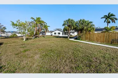 105 12th Street SW, Ruskin, FL 33570 - Photo 24