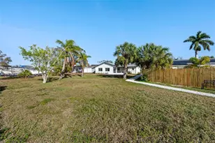 105 12th St SW, Ruskin, FL 33570 - Photo 24