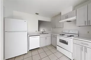 126 Dahlia Village Cir, Orlando, FL 32807 - Photo 18