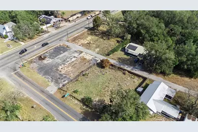 331 W Myers Boulevard, Mascotte, FL 34753 - Photo 2