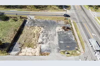 331 W Myers Boulevard, Mascotte, FL 34753 - Photo 4