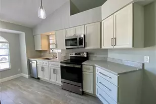 1018 Spring Landing Dr, Winter Garden, FL 34787 - Photo 4