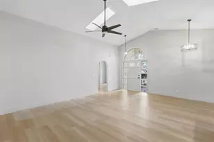 1071 Kelly Creek Cir, Oviedo, FL 32765 - Photo 4