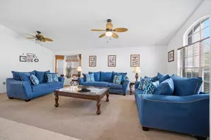 143 Santana Pl, Davenport, FL 33897 - Photo 4