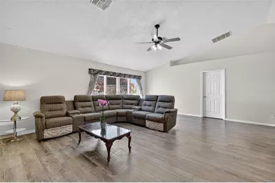 2212 Lake Pointe Circle, Leesburg, FL 34748 - Photo 20