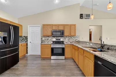 2212 Lake Pointe Circle, Leesburg, FL 34748 - Photo 22