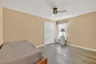 2212 Lake Pointe Cir, Leesburg, FL 34748 - Photo 12