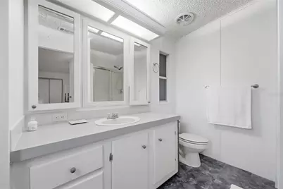 25323 Casa Del Lago Lane, Leesburg, FL 34748 - Photo 10