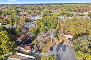 102 Camphorwood Ct, Winter Springs, FL 32708 - Photo 4