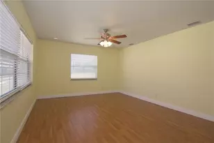 220 Valencia Ct, Winter Garden, FL 34787 - Photo 6