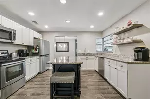 895 Palmetto St, Oviedo, FL 32765 - Photo 2