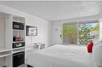 2930 Polynesian Isle Boulevard #221, Kissimmee, FL 34746 - Photo 6