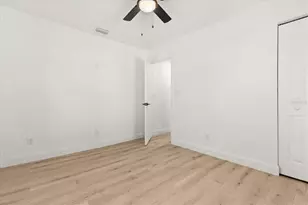 1759 43rd St S, Saint Petersburg, FL 33711 - Photo 14