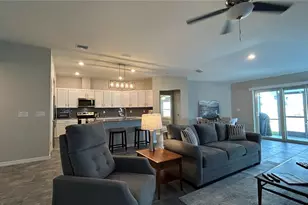9475 Oakleaf Hammock Pl, Seffner, FL 33584 - Photo 6