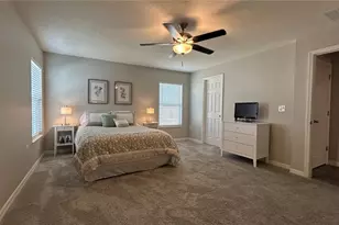 9475 Oakleaf Hammock Pl, Seffner, FL 33584 - Photo 8